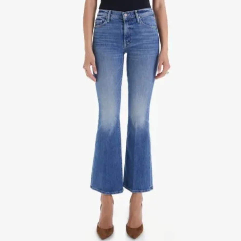 Mother The Weekender Flare Jeans In Love Bombs - Picture 4 of 16